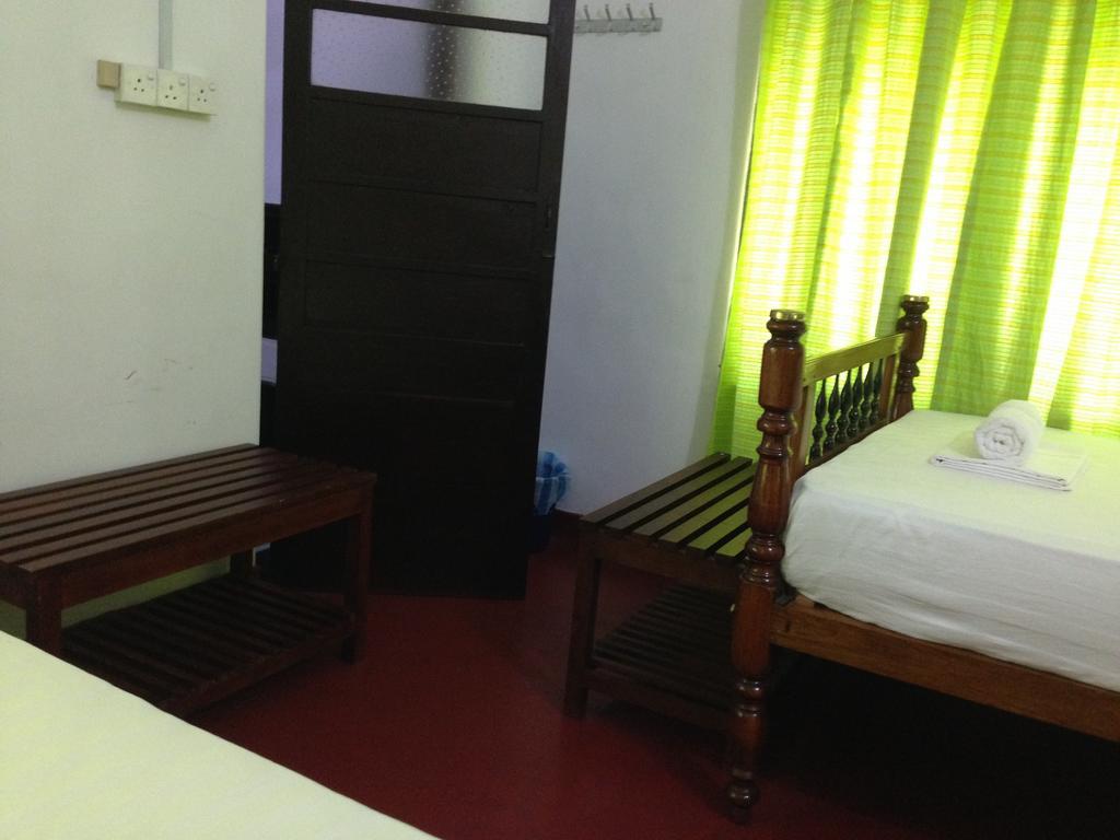 Hamilton House Hotel Negombo Szoba fotó